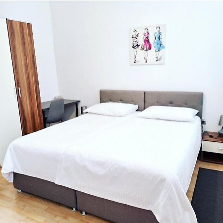 Apartment Ory 2 Between The Beach And City Center Πούλα Εξωτερικό φωτογραφία