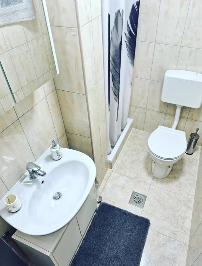 Apartment Ory 2 Between The Beach And City Center Πούλα Εξωτερικό φωτογραφία